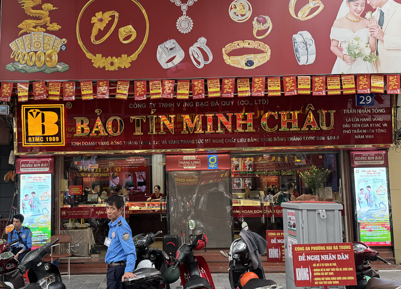 bao tin mc 2.jpg